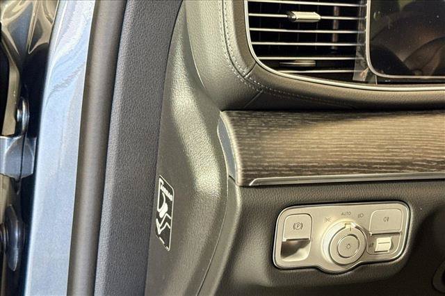 New 2026 Selenite Grey Metallic Mercedes-Benz GLS 450 image 40