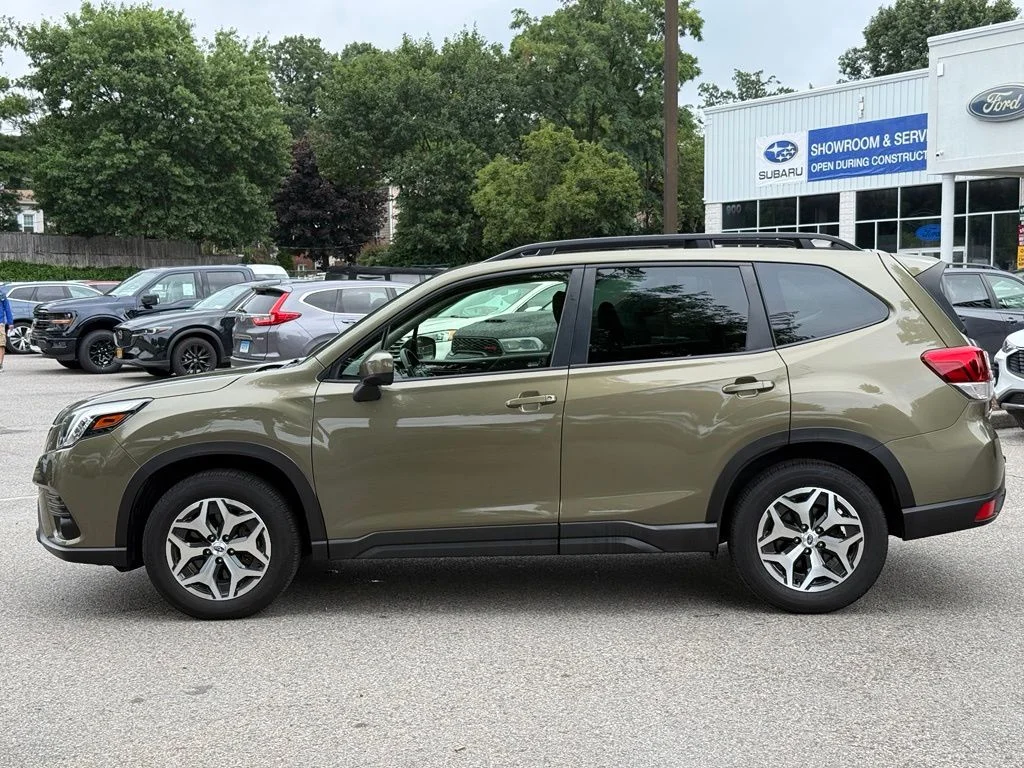 Used 2023 Brown Subaru Premium image 5