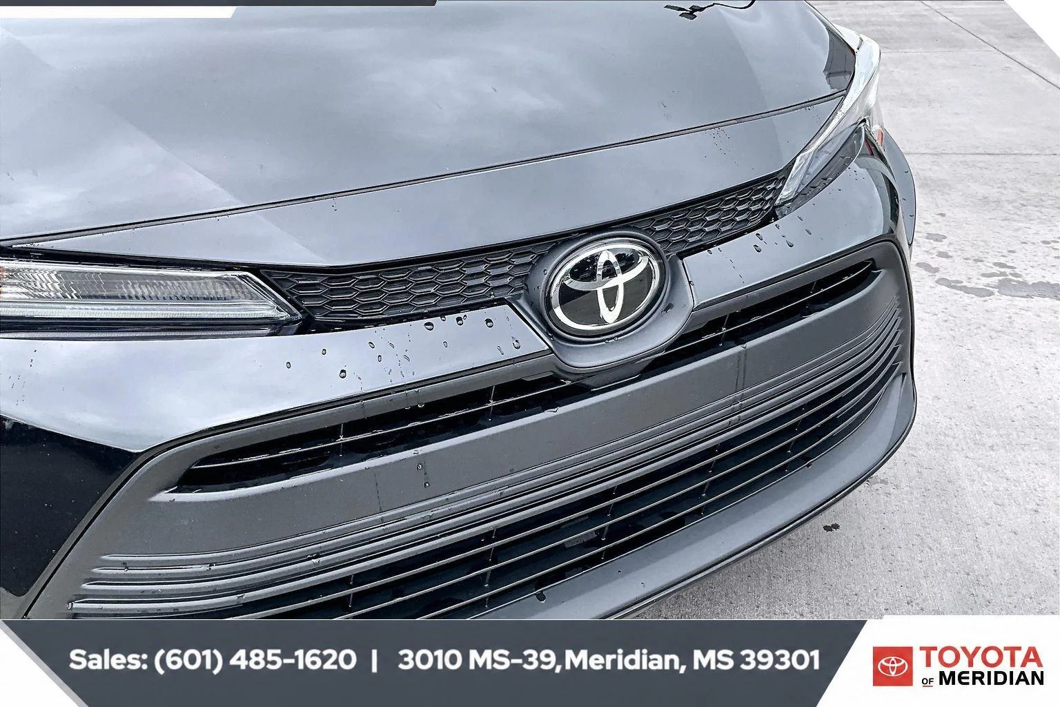 Used 2024 Midnight Black Metallic Toyota LE image 21