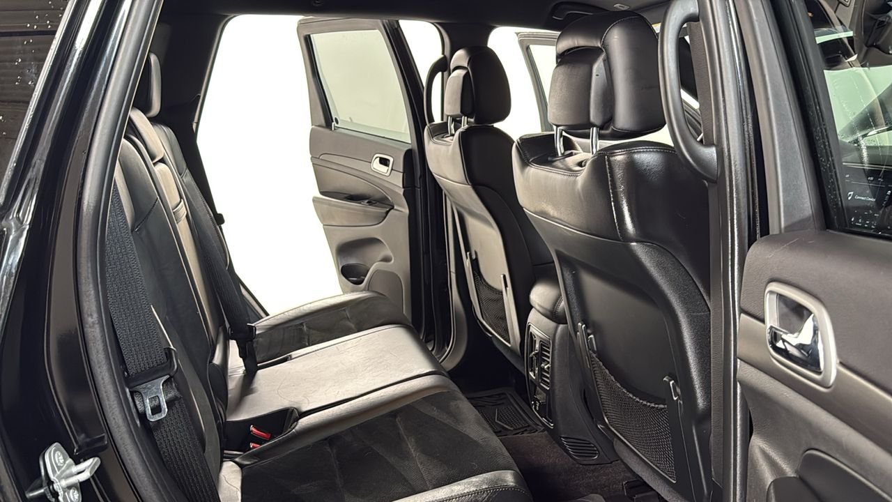 Used 2018 Black Jeep Altitude image 17