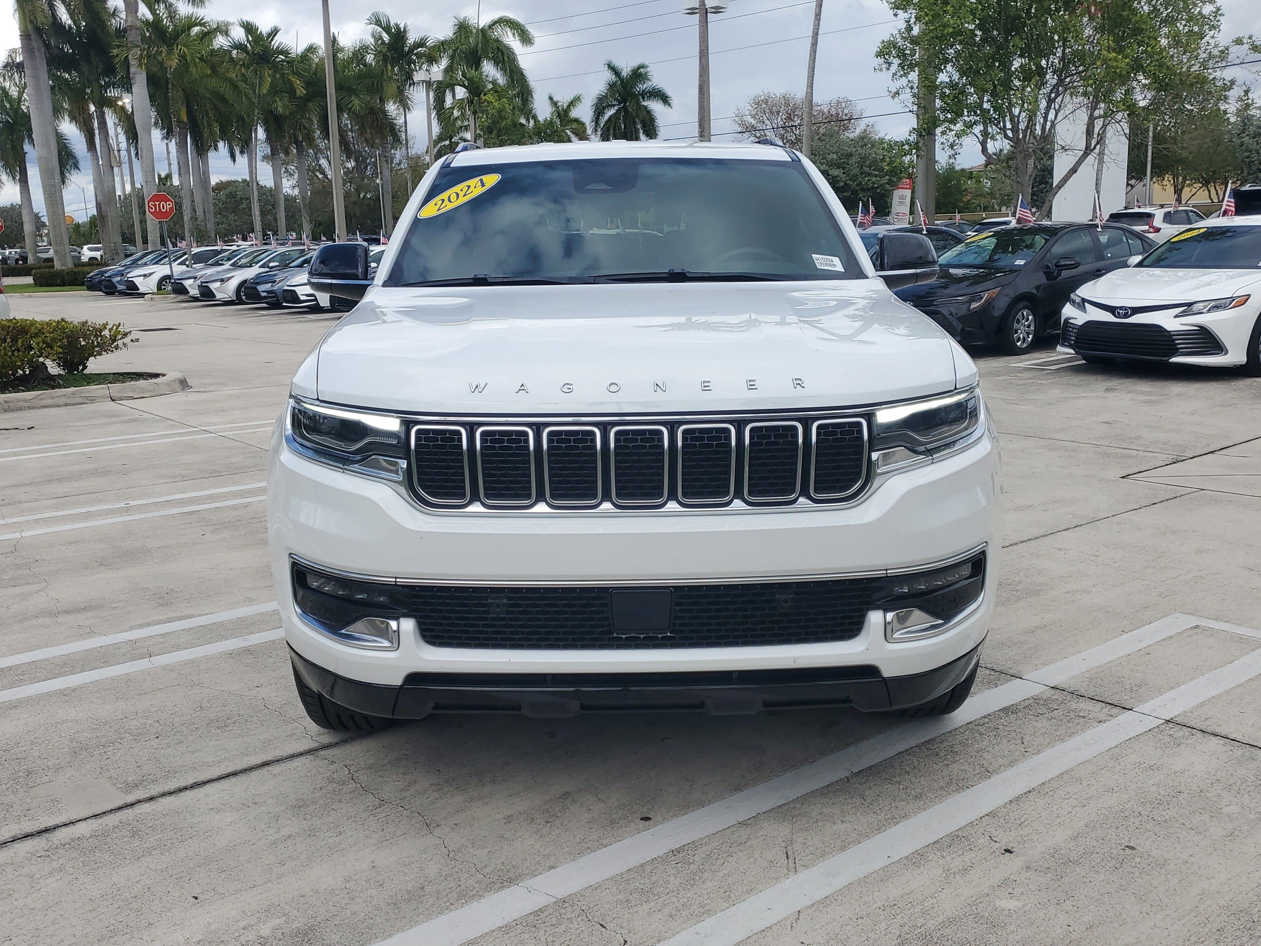 Used 2024 Bright White Clearcoat Jeep Base image 8