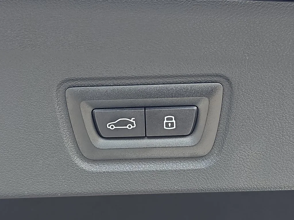 Used 2024 Gray BMW M50 image 16