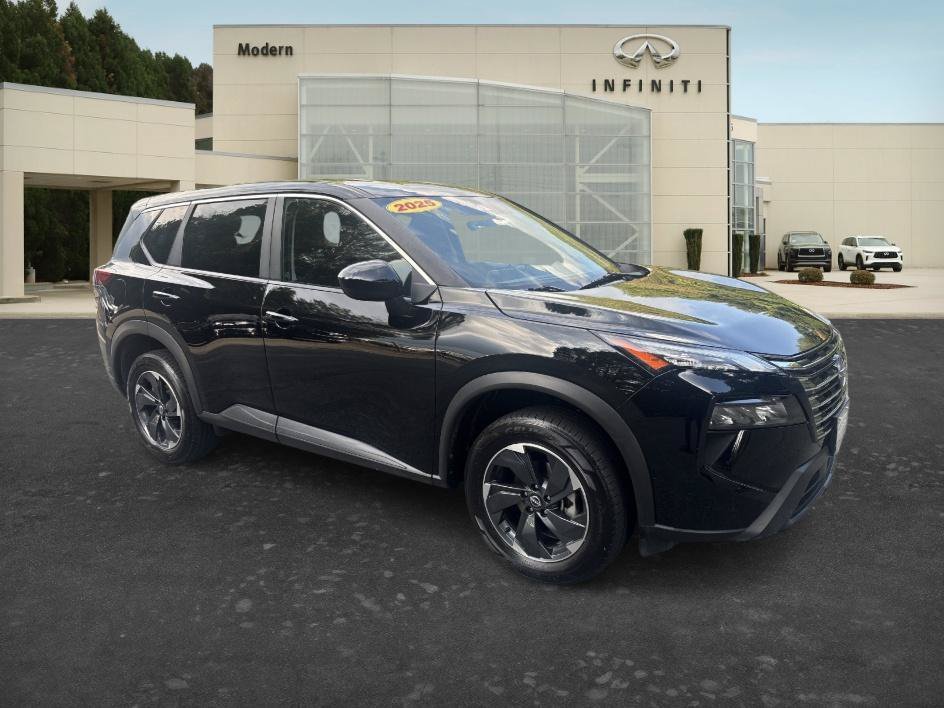 Used 2025 Super Black Nissan SV image 2