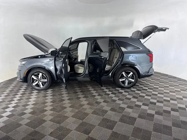 Used 2023 Gray Kia S image 9