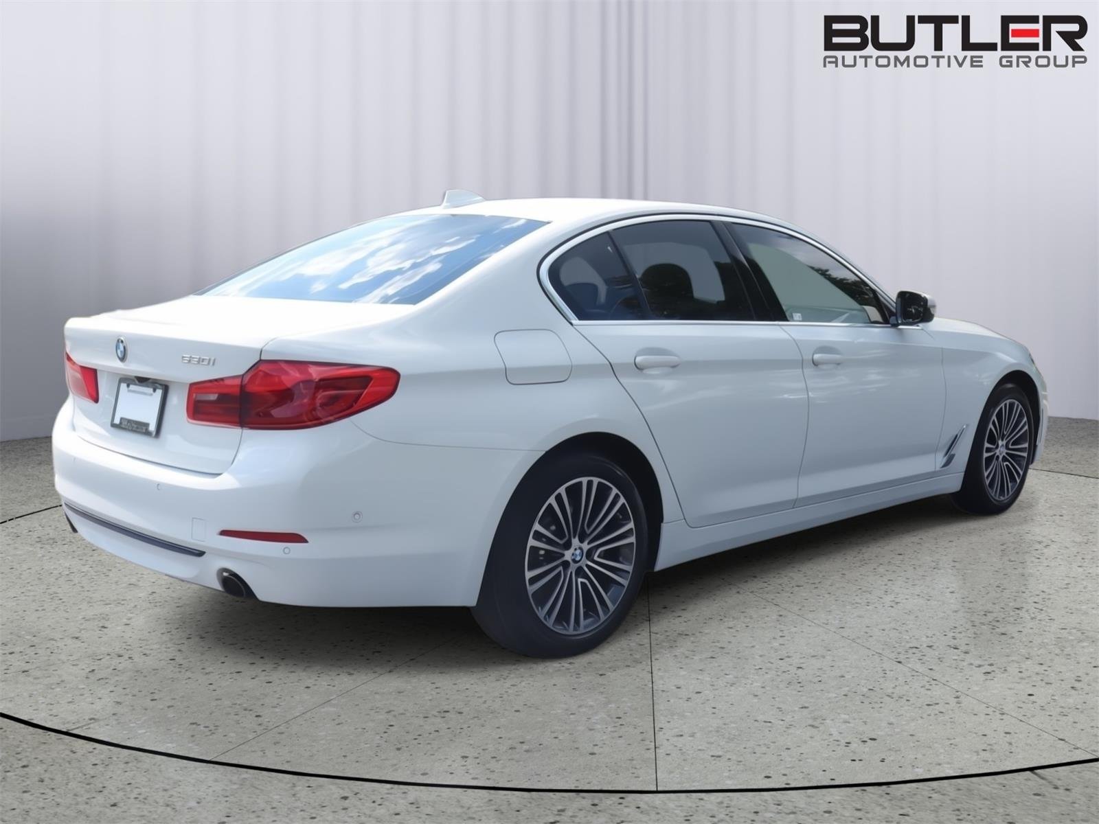 Used 2020 Alpine White BMW 530i image 6