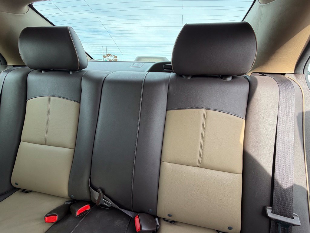 Used 2011 White Chevrolet LTZ image 7