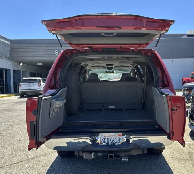Used 2005 Red Ford XLT image 8