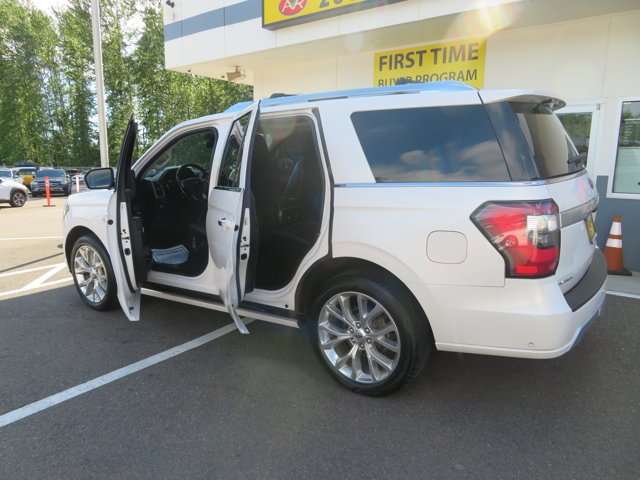 Used 2019 White Platinum Metallic Tri-Coat Ford Platinum image 8