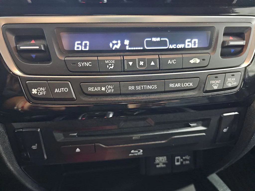 Used 2022  Honda Touring image 26
