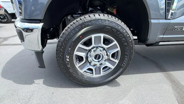 New 2026 Carbonized Gray Metallic Ford F-250® Lariat® image 10