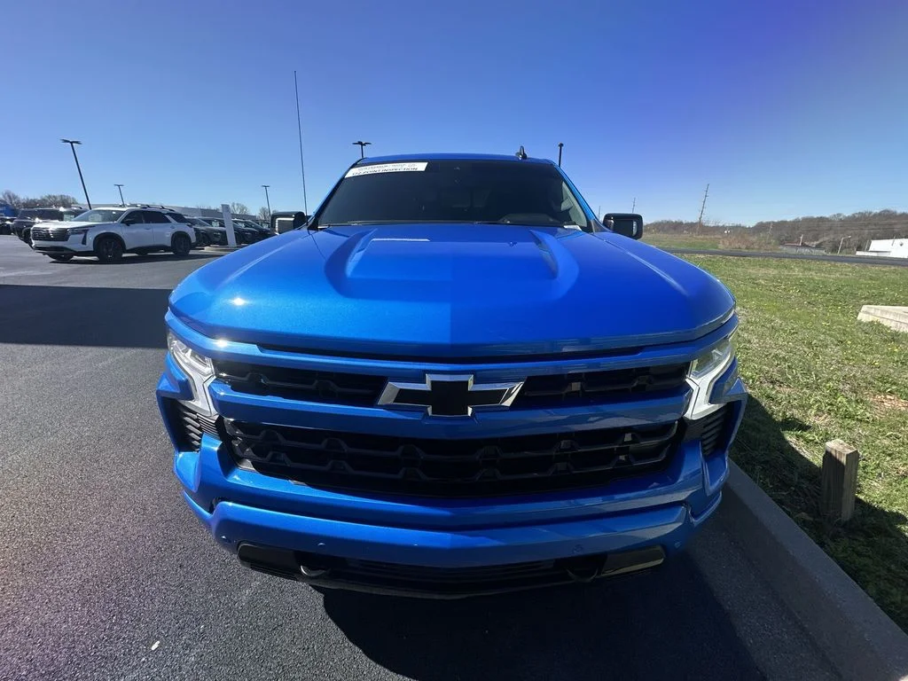 Used 2025 Blue Chevrolet RST image 26