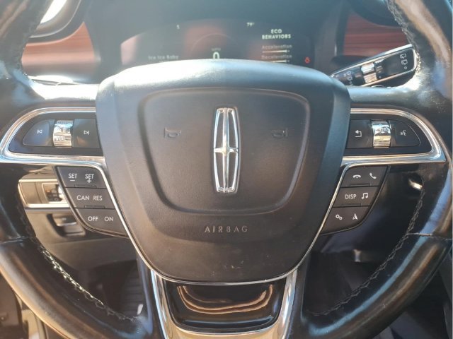Used 2021 Black Lincoln Reserve image 12