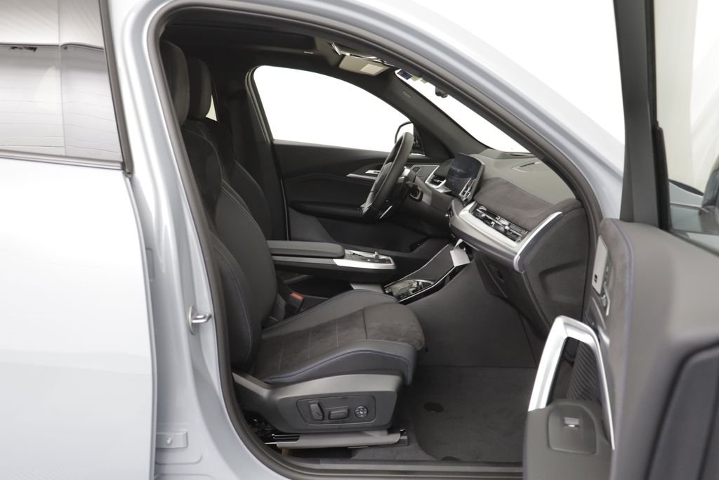 New 2026 Brooklyn Grey Metallic BMW xDrive28i image 19