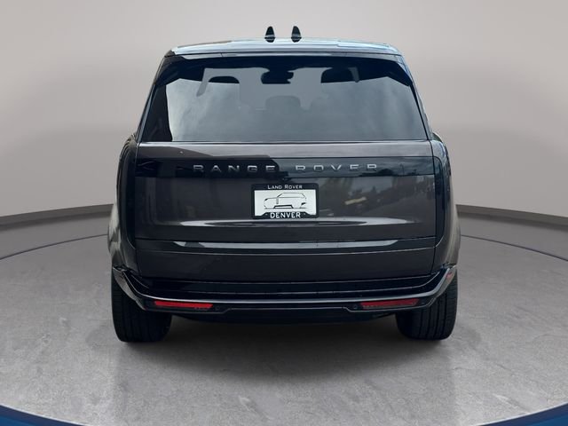 New 2027 Charente Grey Land Rover SE image 6