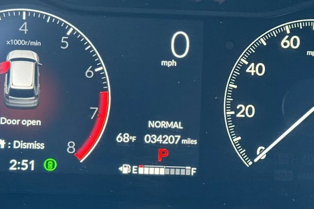 Used 2024 Urban Gray Pearl Honda EX-L image 32