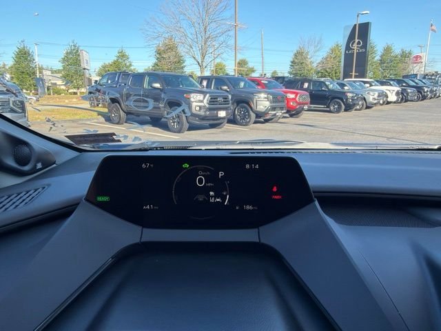 New 2027 08q4 Toyota  image 13