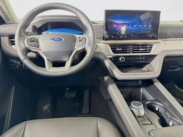 New 2026 Agate Black Metallic Ford Active image 57
