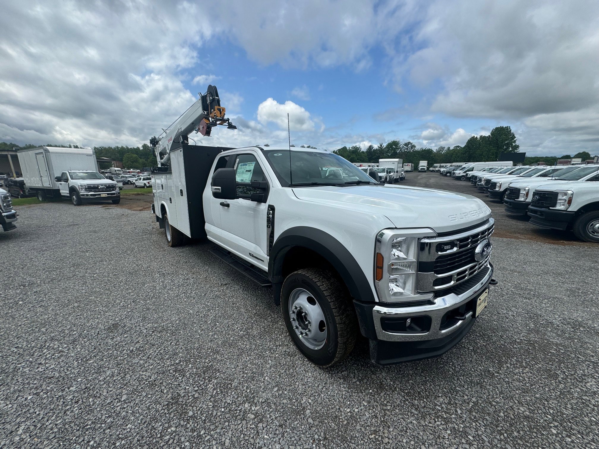 New 2026 Oxford White Ford F-550® XL image 3