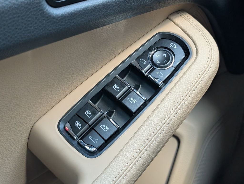 Used 2026 White Porsche  image 28