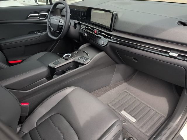 New 2026 Snow White Pearl Kia SX Prestige image 28