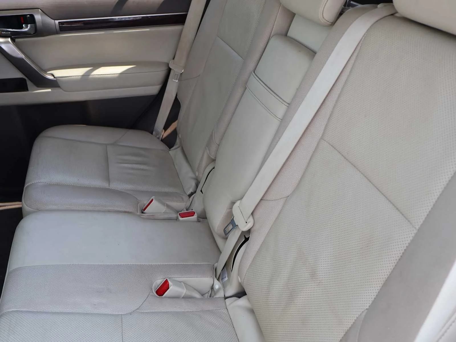 Used 2016 Nebula Gray Pearl Lexus  image 26