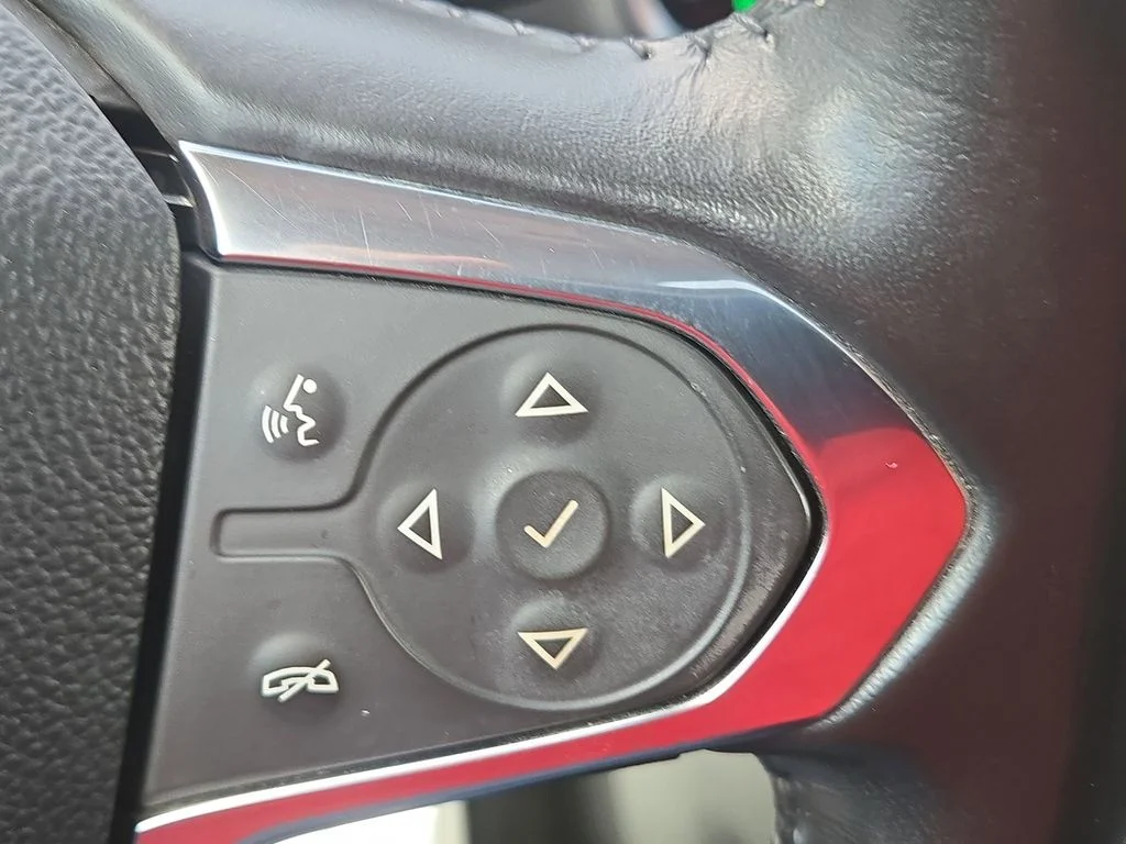 Used 2019 White Chevrolet RS image 53