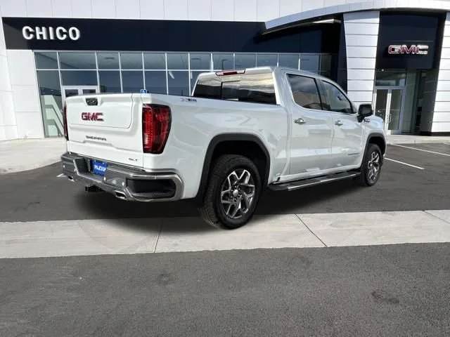 2026 GMC Sierra 1500 SLT - Photo 7
