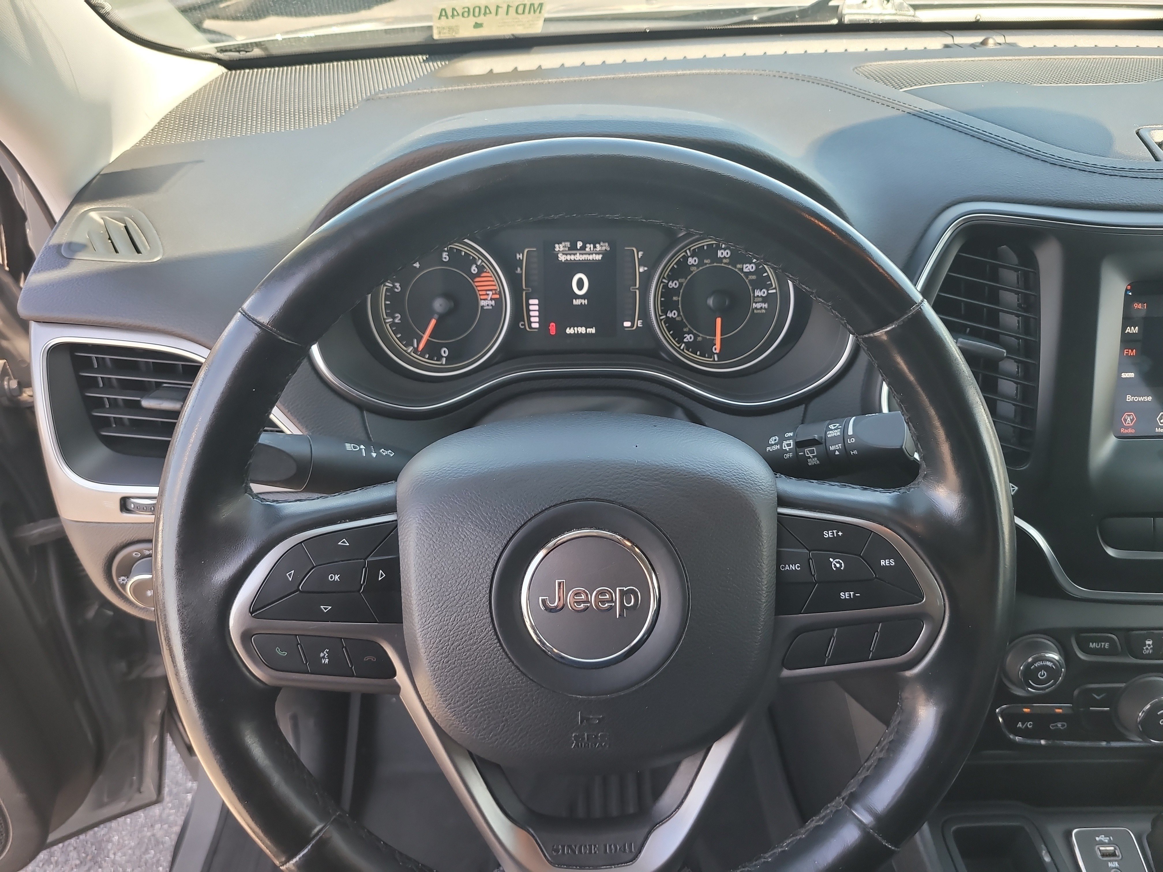 Used 2021 Sting-Gray Clearcoat Jeep Latitude Plus image 26