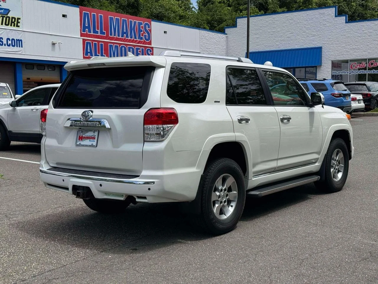 Used 2013 Blizzard Pearl Toyota SR5 image 7