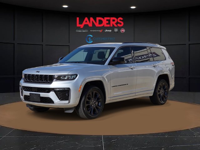 New 2026 Silver Zynith Exterior Paint Jeep Limited Reserve image 1