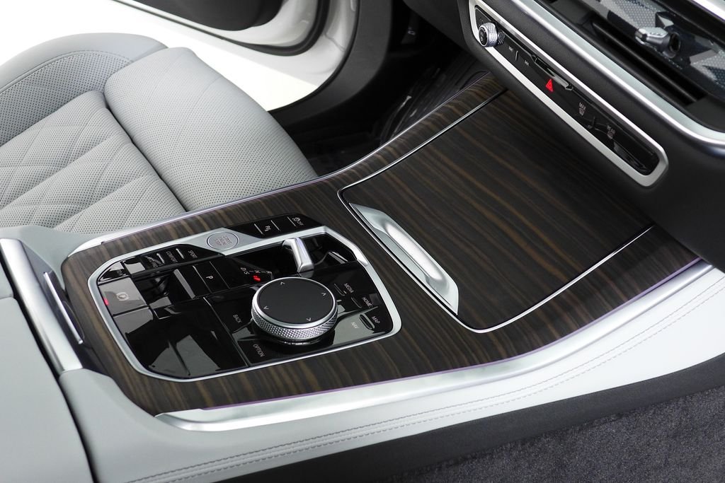 2026 BMW X5 40i - Photo 15