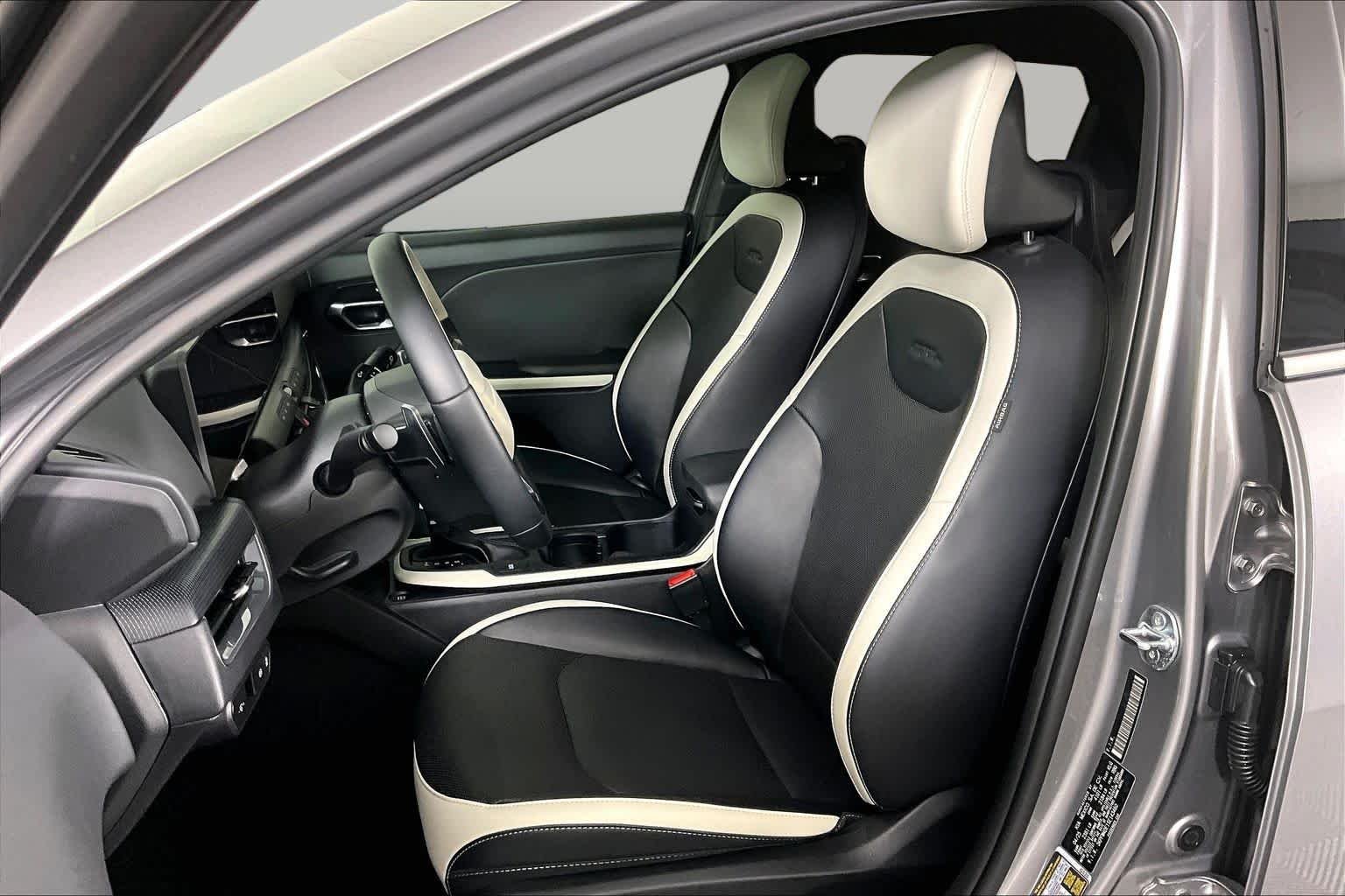 Used 2025 Steel Gray Kia GT-Line image 8
