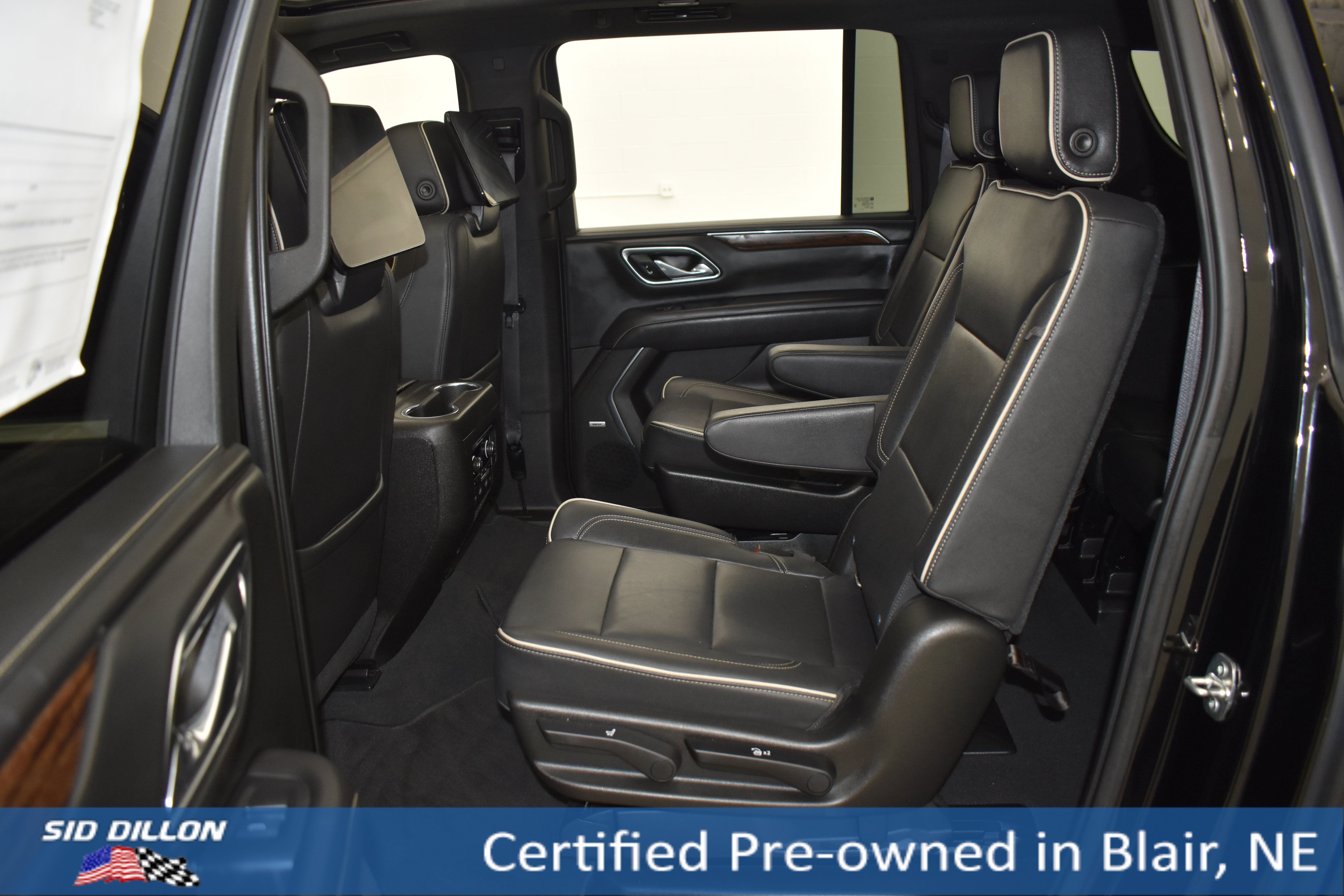 Used 2021 Black Chevrolet Premier image 12
