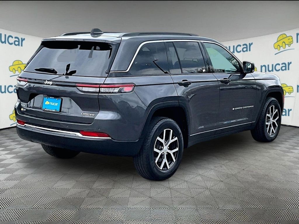 Used 2024 Gray Jeep Limited image 6