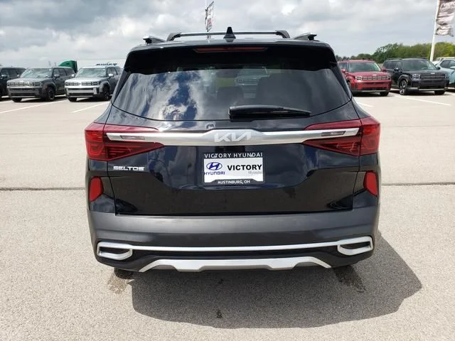 Used 2023 Black Kia S image 6