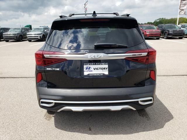 Used 2023 Black Kia S image 6