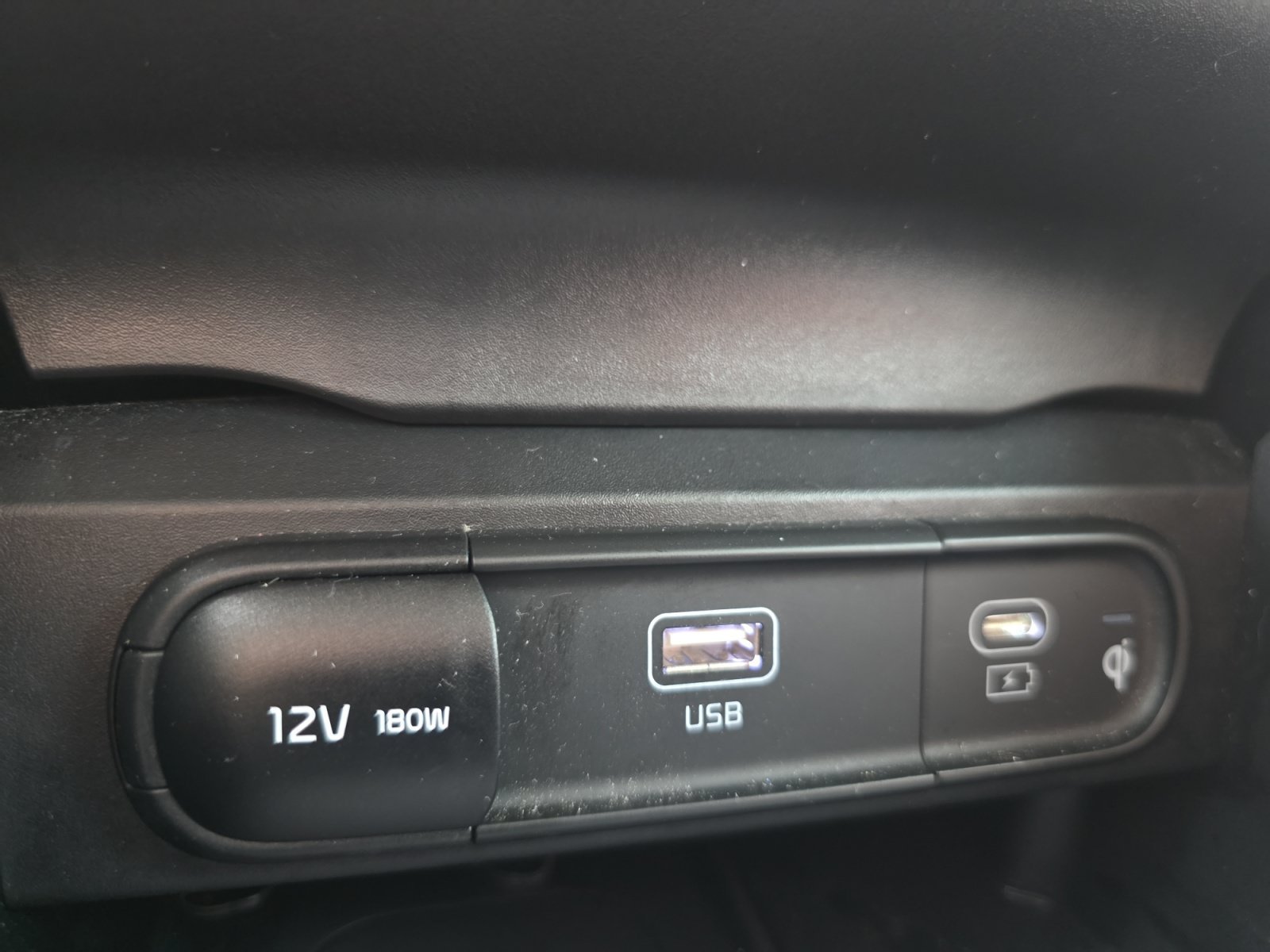 Certified Used 2024 Ebony Black Kia S image 18