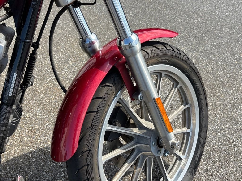Used 2004 Red Harley-Davidson  image 11