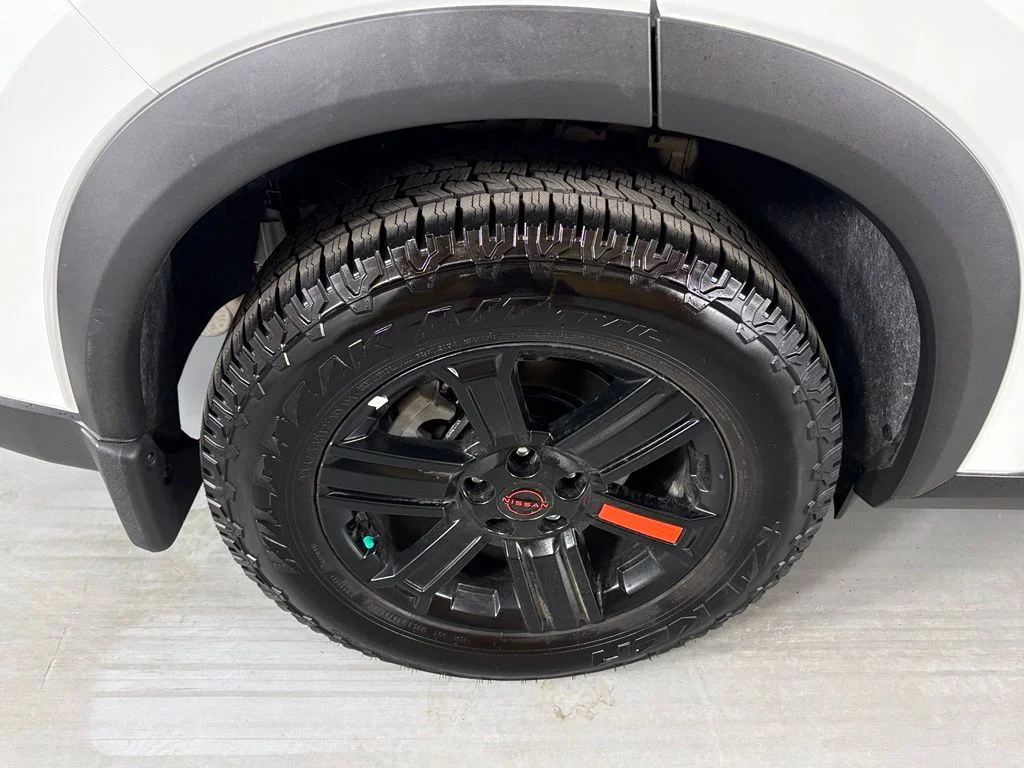 New 2026 Everest White Pearl TriCoat Nissan Rock Creek® image 10