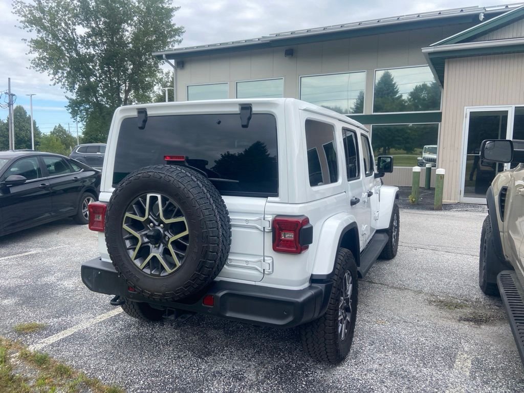 Used 2026 Bright White Clearcoat Jeep Sahara image 5