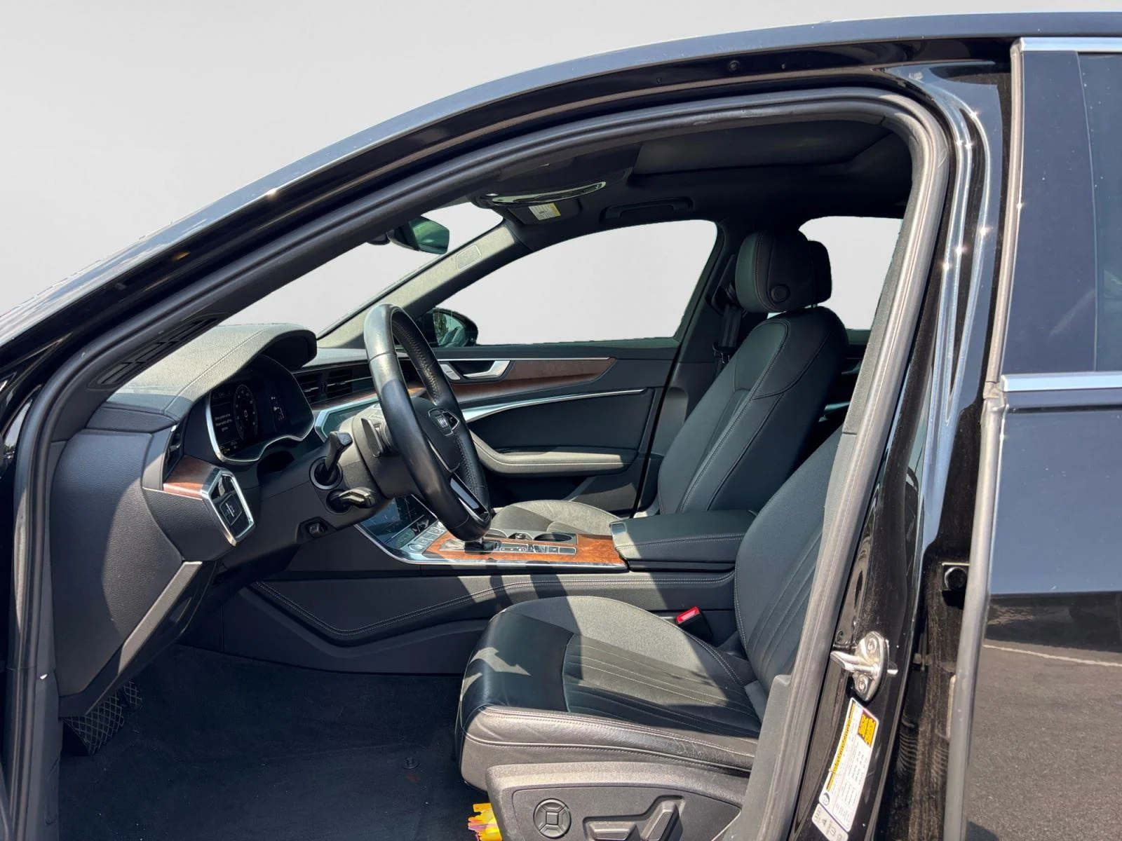 Used 2019 Brilliant Black Audi Premium Plus image 10
