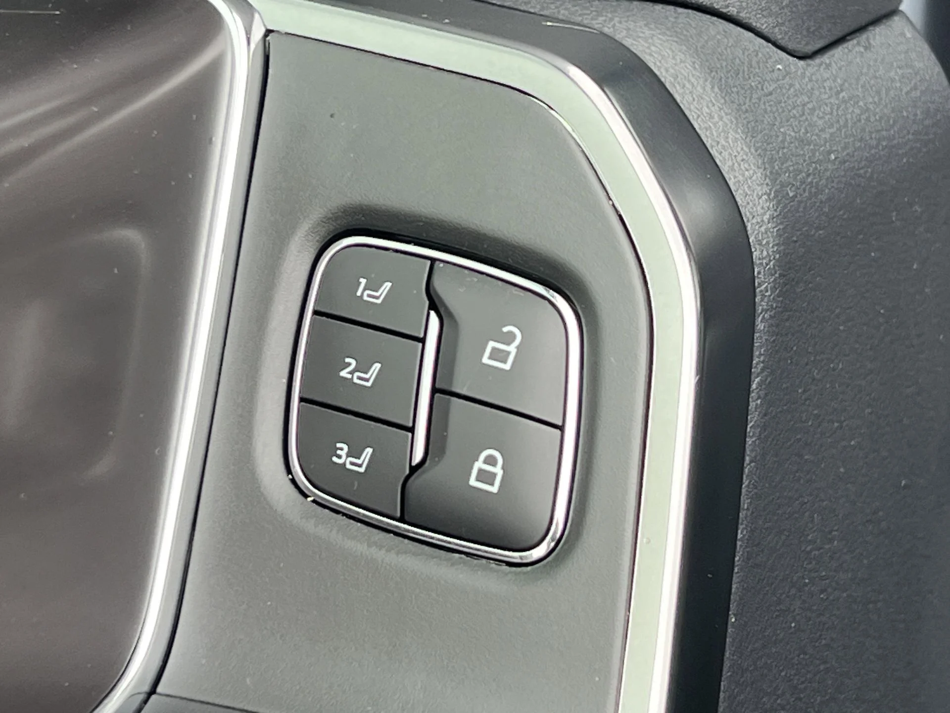 2026 Ford F-350 Super Duty Platinum - Photo 24