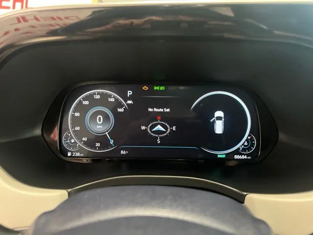 Used 2021 Black Hyundai Limited image 29