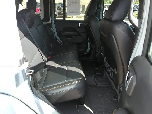 Used 2024 Gray Jeep Sahara image 20