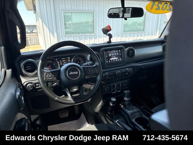Used 2021 Black Jeep Sport image 19