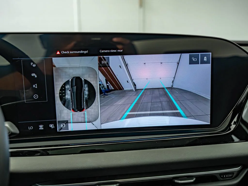 Used 2025 Glacier White Audi 2.0T Premium Plus image 25