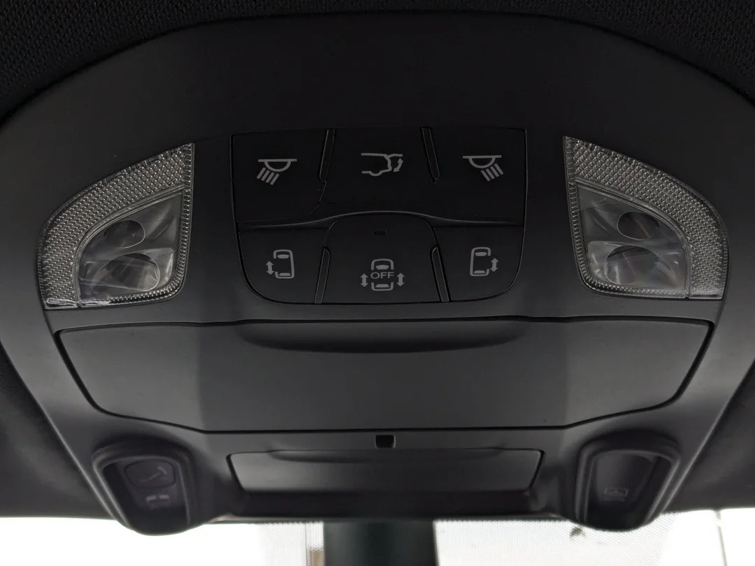 New 2026 Black Chrysler Limited - - AWD - 360 Camera - Vented Seats - AWD System - Remote Start & More! image 29
