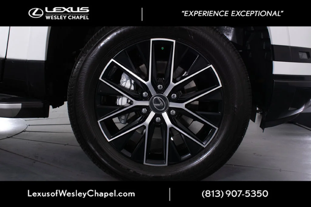 Used 2026 White Lexus 550 Premium+ image 4