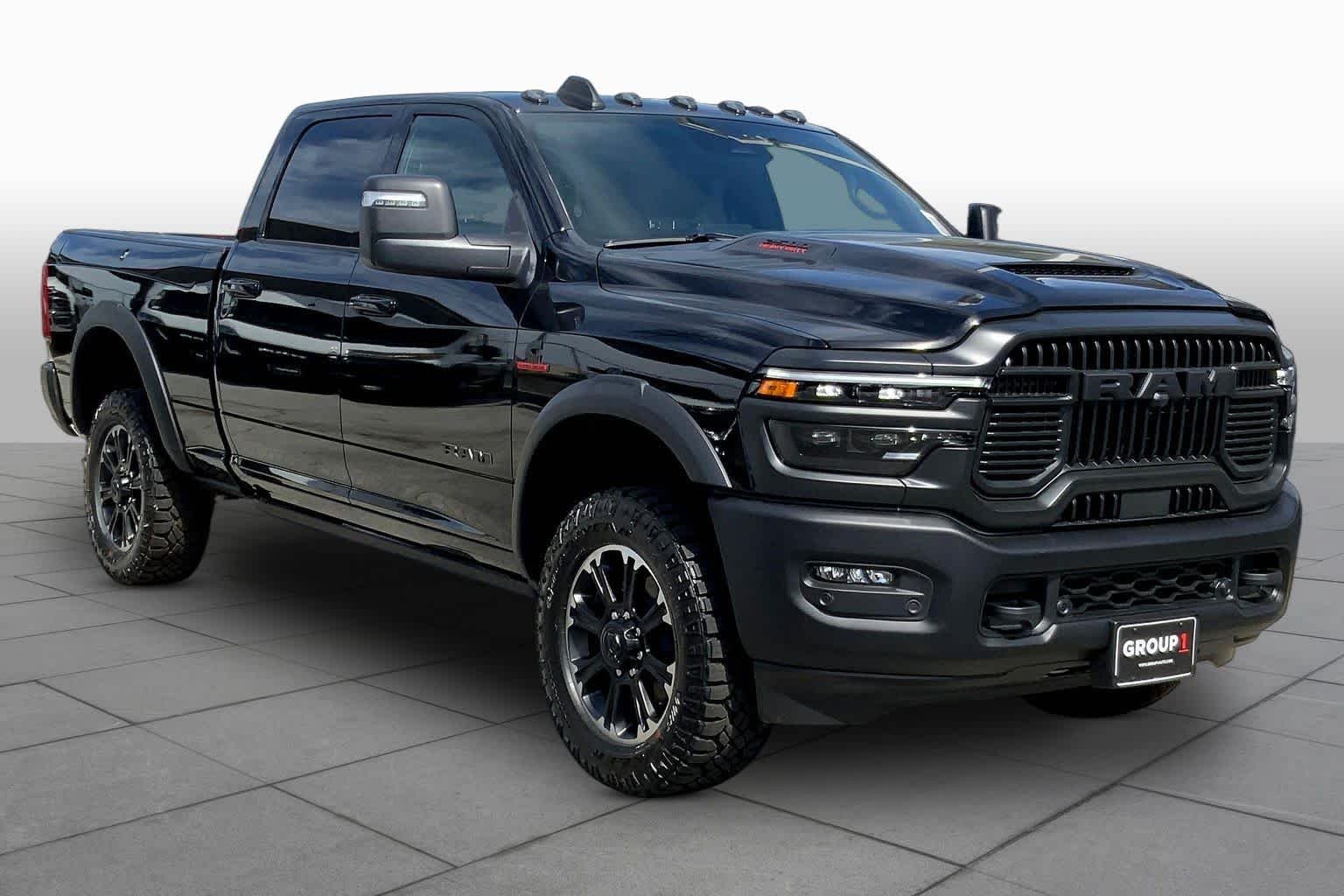 New 2026 Diamond Black Crystal Pearl-Coat Exterior Paint RAM Rebel image 2