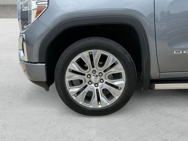 Used 2022 Gray GMC Denali image 23